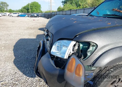 2001 Toyota Sequoia Sr5 V8 из США, поврежденный, VIN 5TDBT44A11S033128